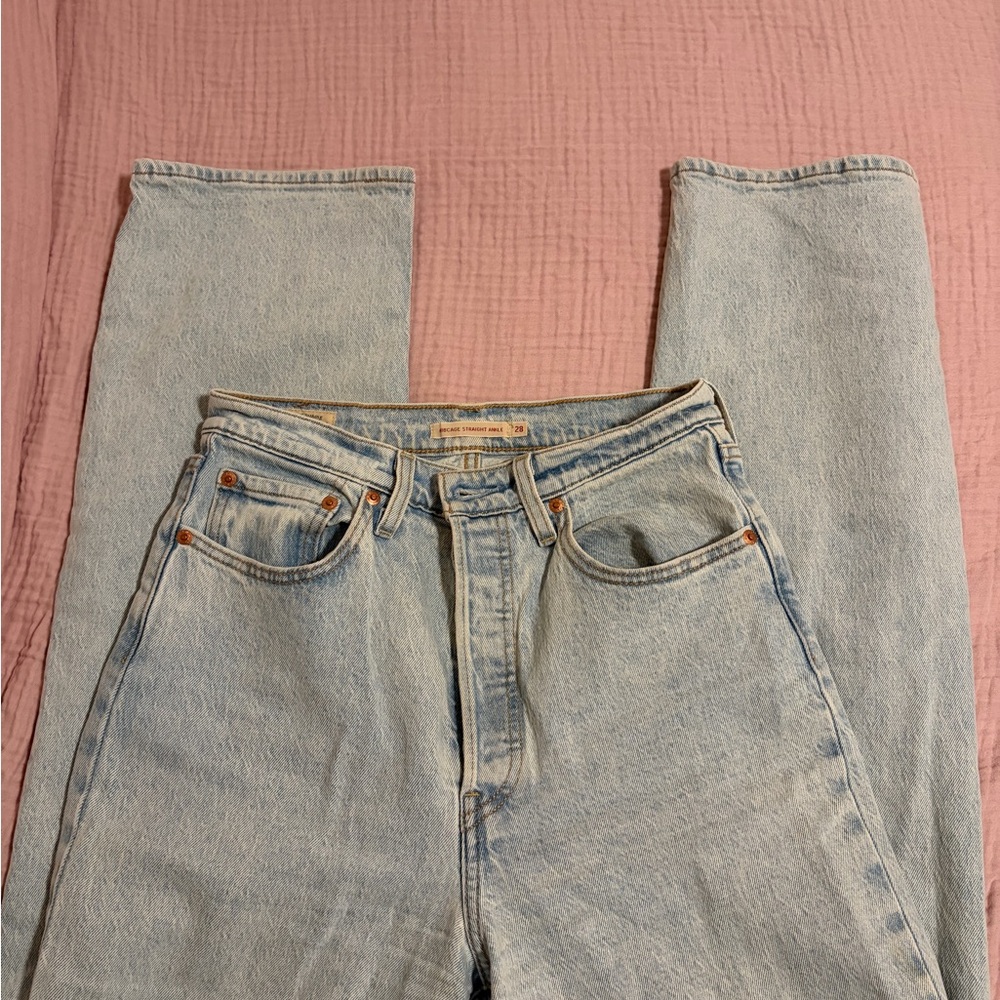 Levis Light Wash Ribcage Straight High-Rise Jeans